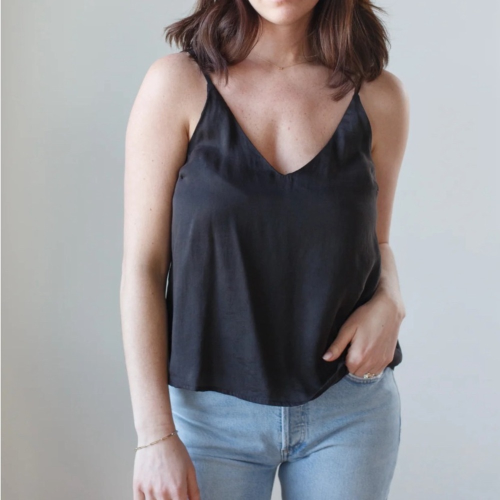 Bella Dahl V Neck Camisole Size Small‎
